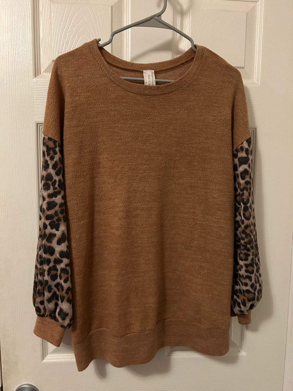 Women’s Brown Sweater with Leopard Print Balloon Sleeves Tunic Top Sz Small